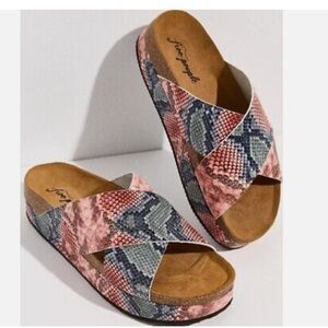 FREE PEOPLE ⚪️🟣⚪️ Women's Sidelines Flatform Sandals Candy Snake EU 39 US 8.5